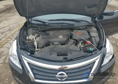 2015 Nissan Altima 2.5 из США, поврежденный, VIN 1N4AL3AP1FC277486